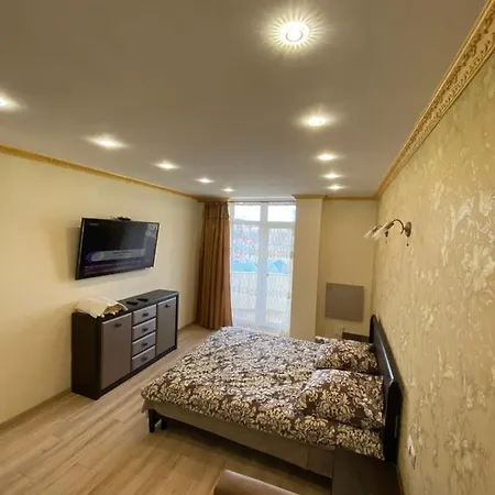 Lejlighed Center 300m To The Pump 1 Bedroom Roksolana Street 16 *